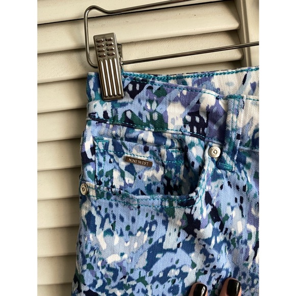 Nine West Jeans Chrystie Capris Blue Patterned Crop Pants Capri pants - Picture 4 of 6
